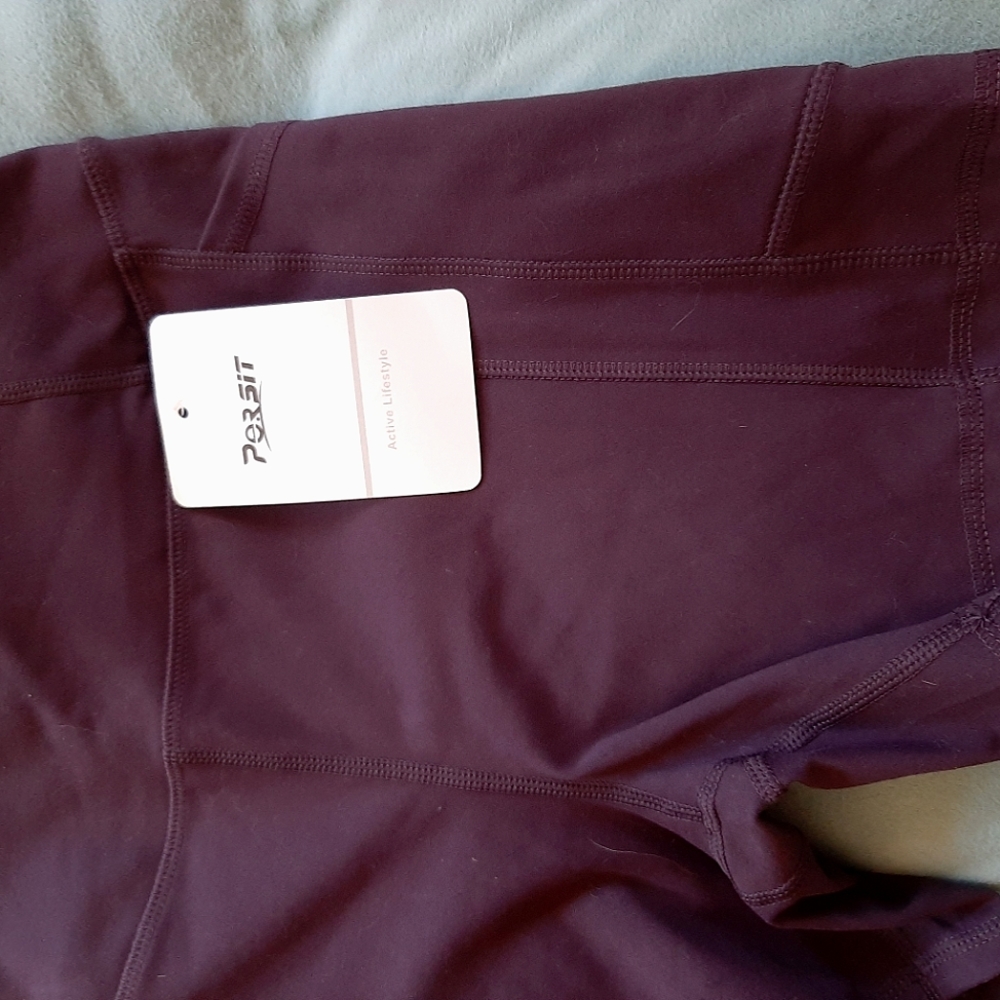 Amazon Fitness Bicycle Shorts, size M